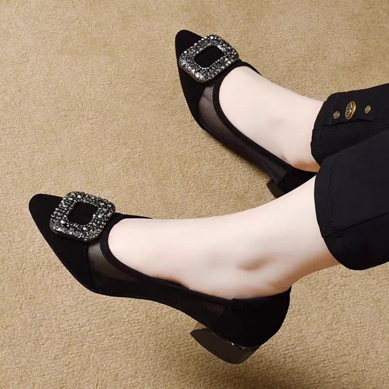 Sepatu Pumps Hak Blok Berujung - Women Shoes Model ulasan dan harga